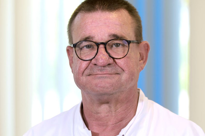 Dr. Hans Bayer-Helms, Chefarzt Orthopädie und Unfallchirurgie St. Josefs Krankenhaus Hilden